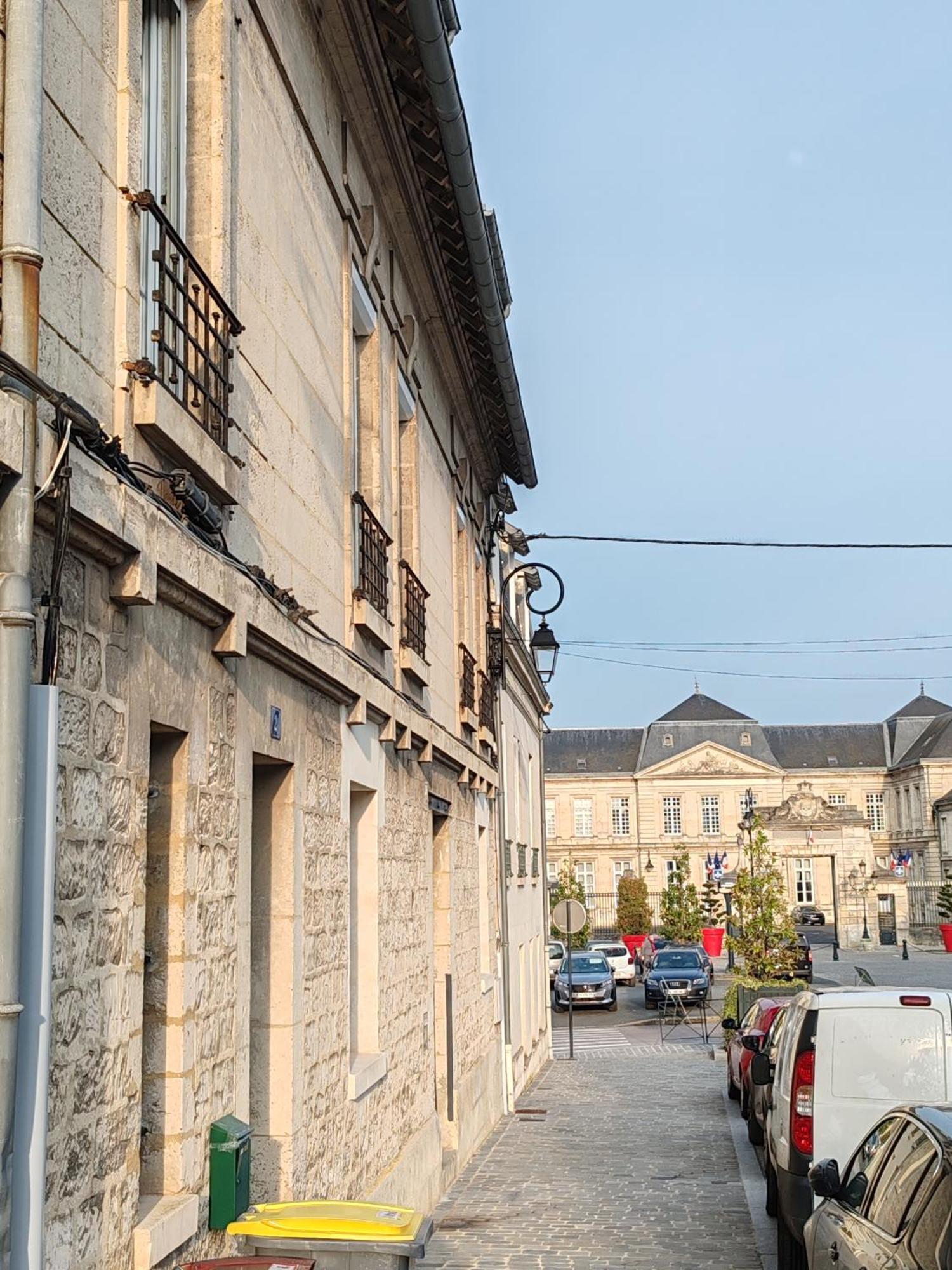 Appartement T3 En Plein Coeur Du Centre-Ville Soissons Extérieur photo